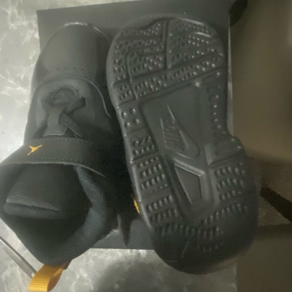 Nike Jordan shoes for kids size 9C 8.5 Uk - Picture 3 of 3